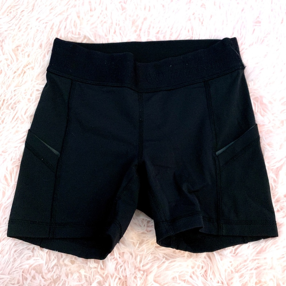 Black Lululemon spandex shorts with pockets